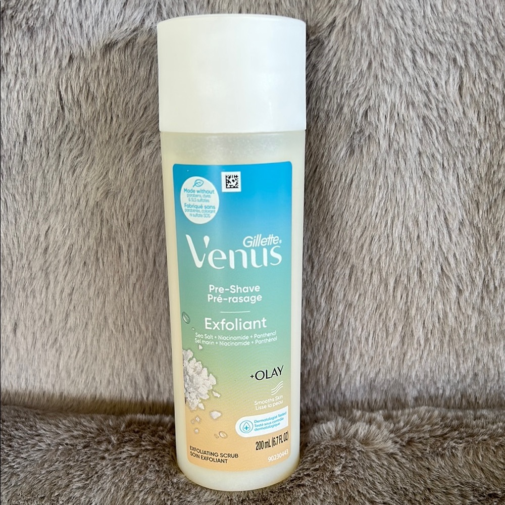 Venus Pre-Shave Exfoliant & Scrub Bath & Body with Olay, Sea Salt & Niacinamide